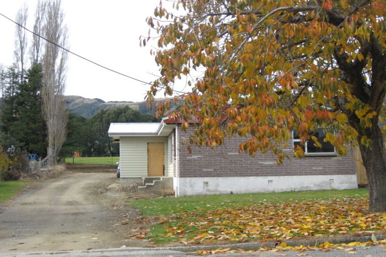 Photo of property in 32a Durham Street, Tapanui, 9522