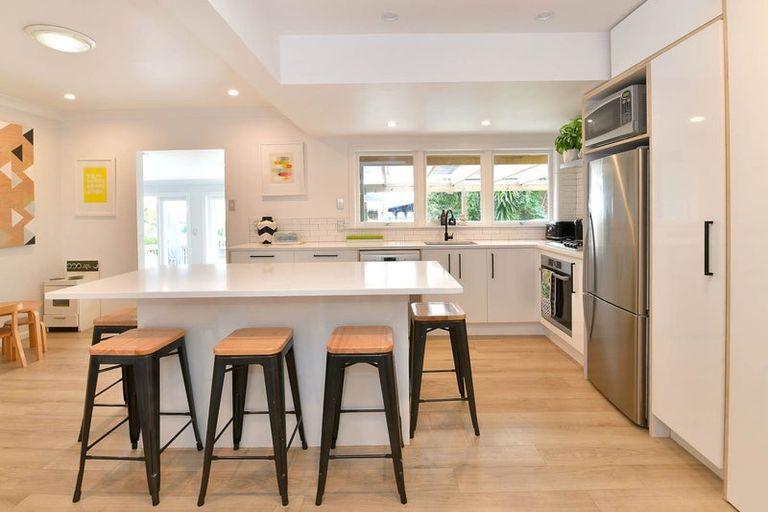 Photo of property in 462 Whangaparaoa Road, Stanmore Bay, Whangaparaoa, 0932