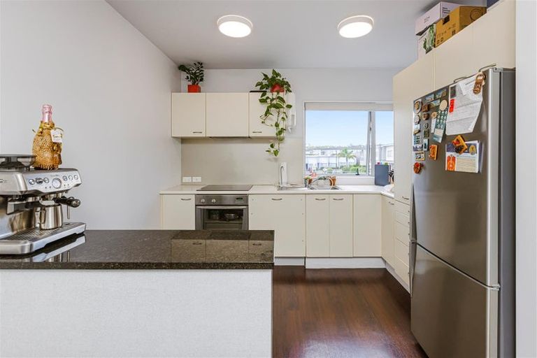 Photo of property in 61/7 Kelvin Hart Drive, East Tamaki, Auckland, 2013