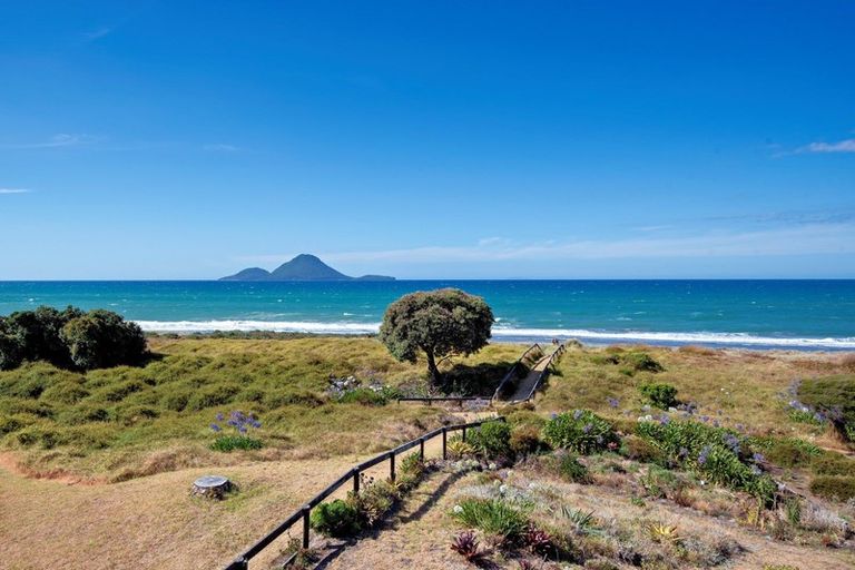 Photo of property in 8 Commodores Close, Coastlands, Whakatane, 3120