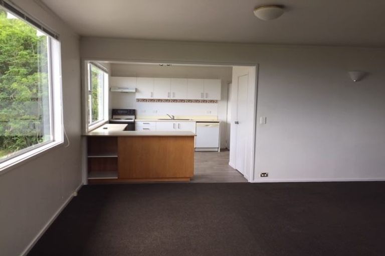 Photo of property in 22 Glenelg Road, Red Beach, 0932