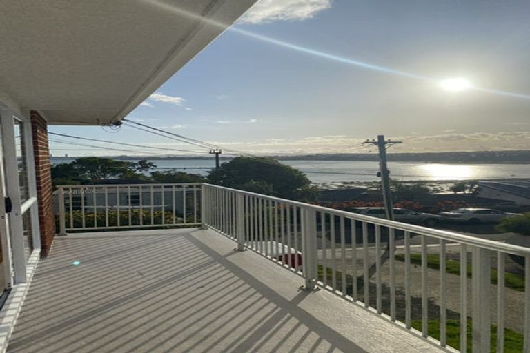 Photo of property in 1/17 Walter Street, Hauraki, Auckland, 0622