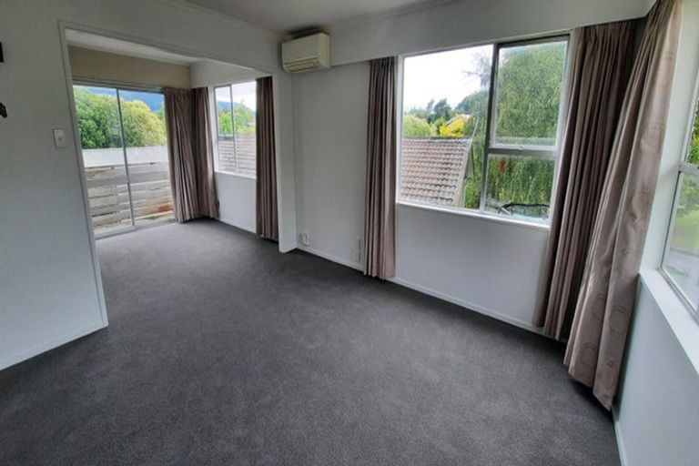 Photo of property in 54 Sunbrae Drive, Silverstream, Upper Hutt, 5019
