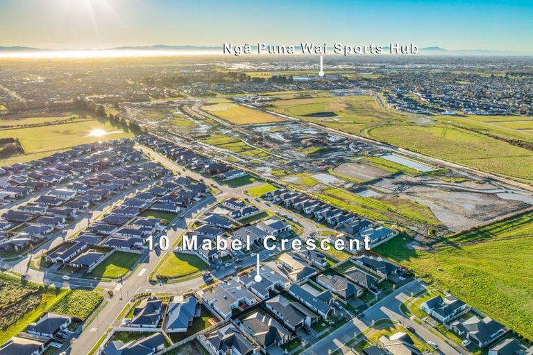 Photo of property in 10 Mabel Crescent, Halswell, Christchurch, 8025