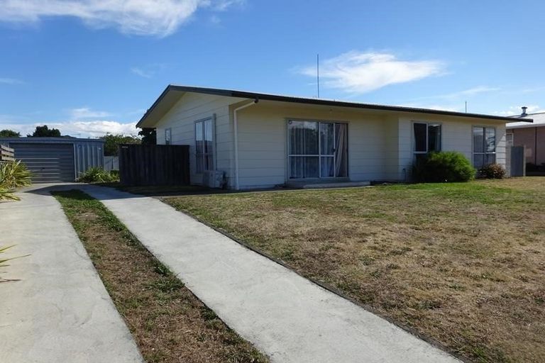 Photo of property in 3 Kirkcaldy Crescent, Flaxmere, Hastings, 4120