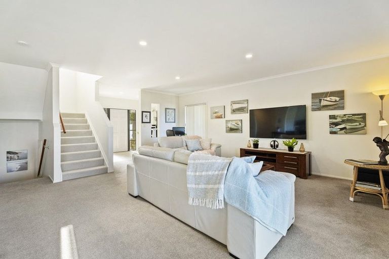 Photo of property in 56 Nautilus Drive, Gulf Harbour, Whangaparaoa, 0930