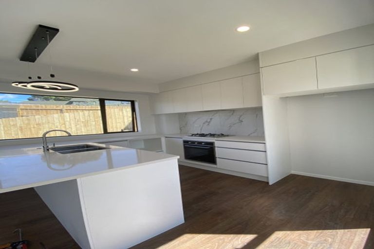 Photo of property in 13a Orton Street, Glenfield, Auckland, 0627