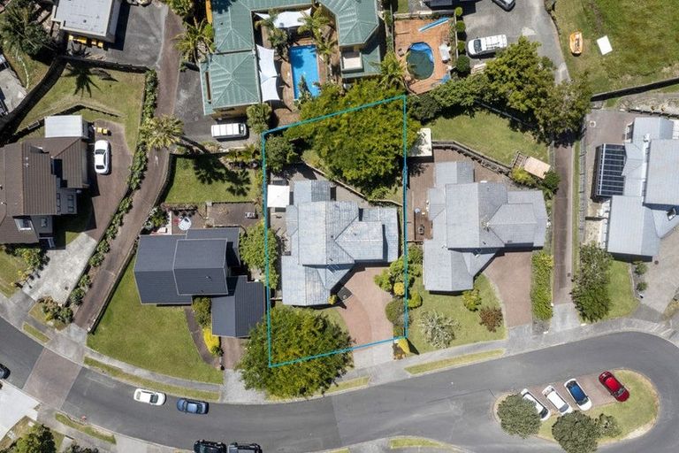 Photo of property in 20 Tenbless Court, Unsworth Heights, Auckland, 0632