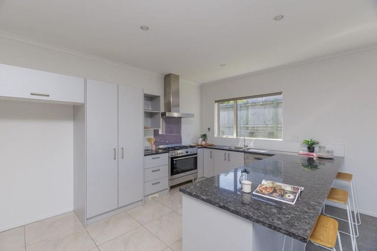 Photo of property in 24 Melksham Drive, Churton Park, Wellington, 6037