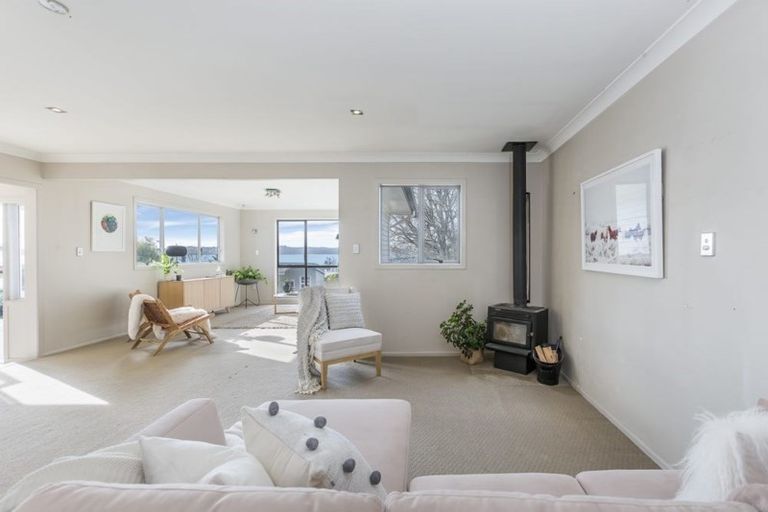 Photo of property in 46 Totara Road, Te Atatu Peninsula, Auckland, 0610