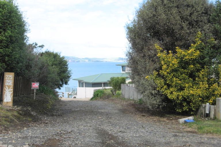 Photo of property in 225 Paku Drive, Tairua, 3508