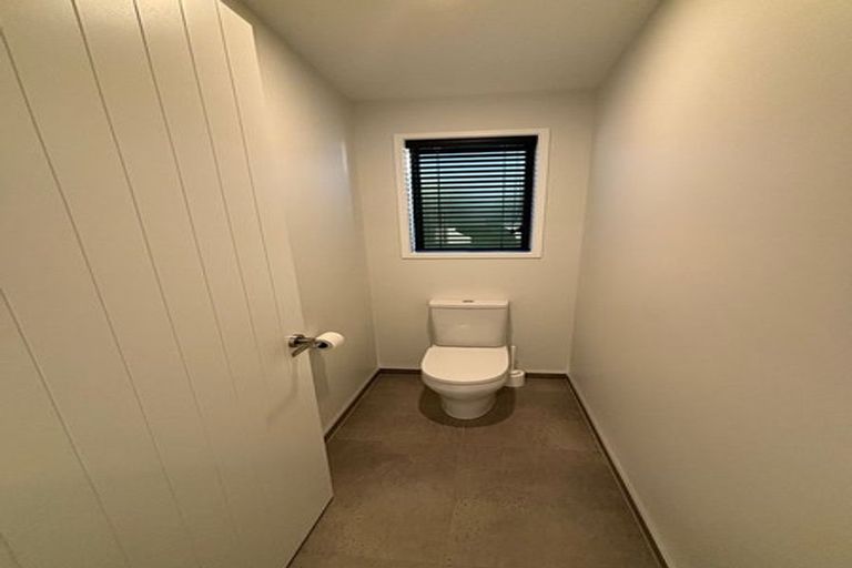 Photo of property in 3 Yorkshire Close, Whitby, Porirua, 5024