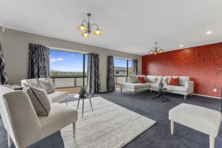 Photo of property in 2 Puketiro Drive, Feilding, 4702