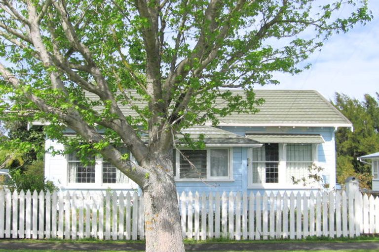 Photo of property in 2 Walsh Street, Mangapapa, Gisborne, 4010