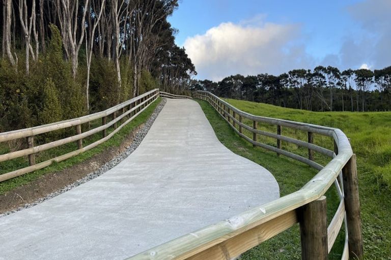 Photo of property in 185 Zanders Road, Helensville, Waimauku, 0882