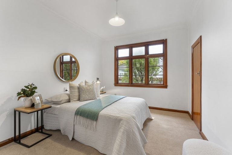 Photo of property in 9 Franklin Avenue, Hokowhitu, Palmerston North, 4410