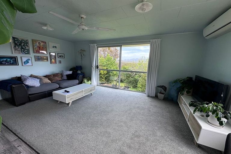 Photo of property in 24 Waimahanga Road, Onerahi, Whangarei, 0110