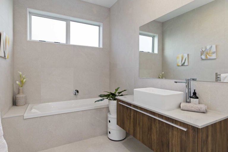 Photo of property in 37 Motukaraka Drive, Beachlands, Auckland, 2018