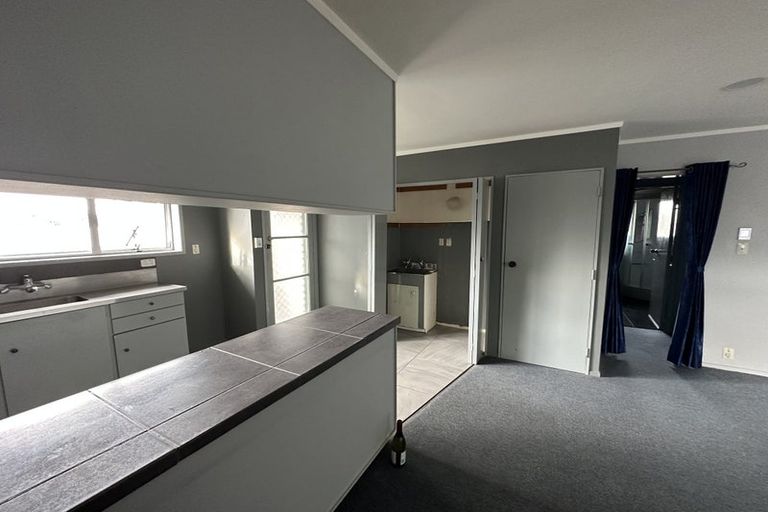 Photo of property in 4/13 Seabrook Avenue, New Lynn, Auckland, 0600