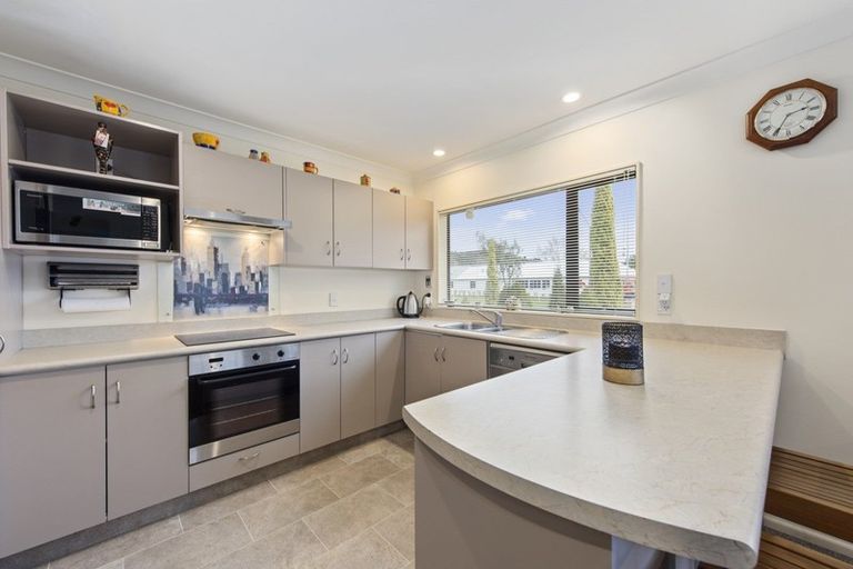 Photo of property in 11 Messines Avenue, Trentham, Upper Hutt, 5018