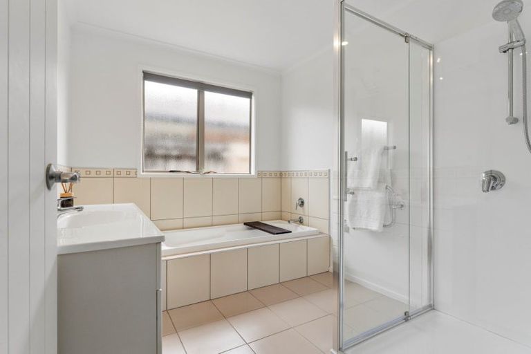 Photo of property in 6 Ohope Place, Papamoa Beach, Papamoa, 3118