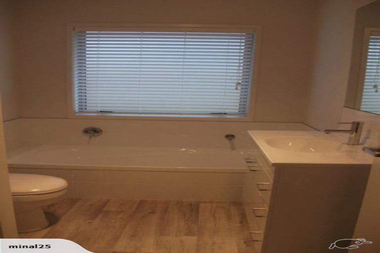 Photo of property in 9 Ponga Place, Papamoa Beach, Papamoa, 3118