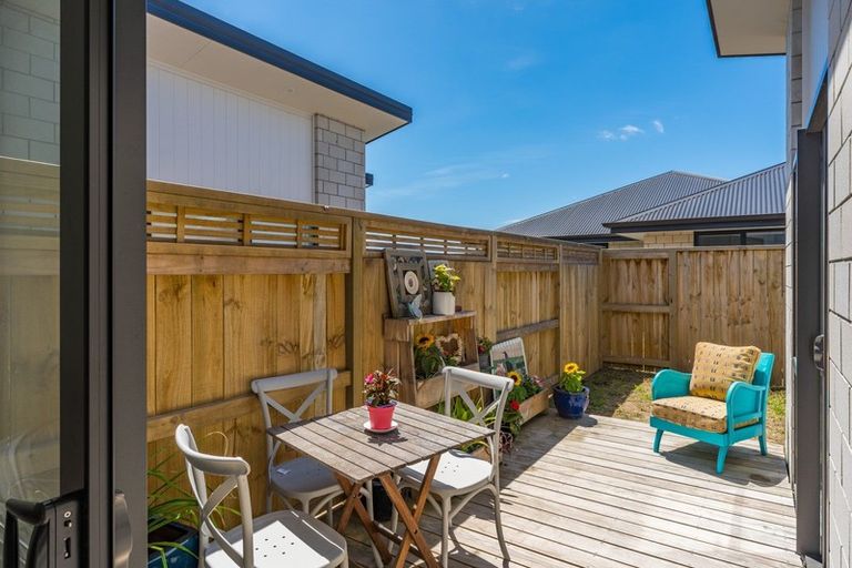 Photo of property in 16a Tamapahore Boulevard, Papamoa Beach, Papamoa, 3118