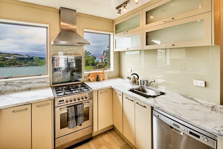 Photo of property in 37 John Sims Drive, Broadmeadows, Wellington, 6035