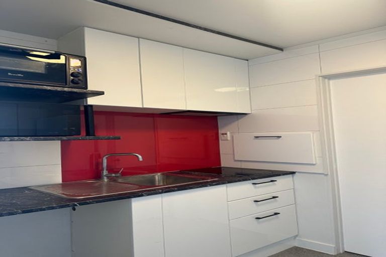 Photo of property in 1/41 Bentley Avenue, Glenfield, Auckland, 0629