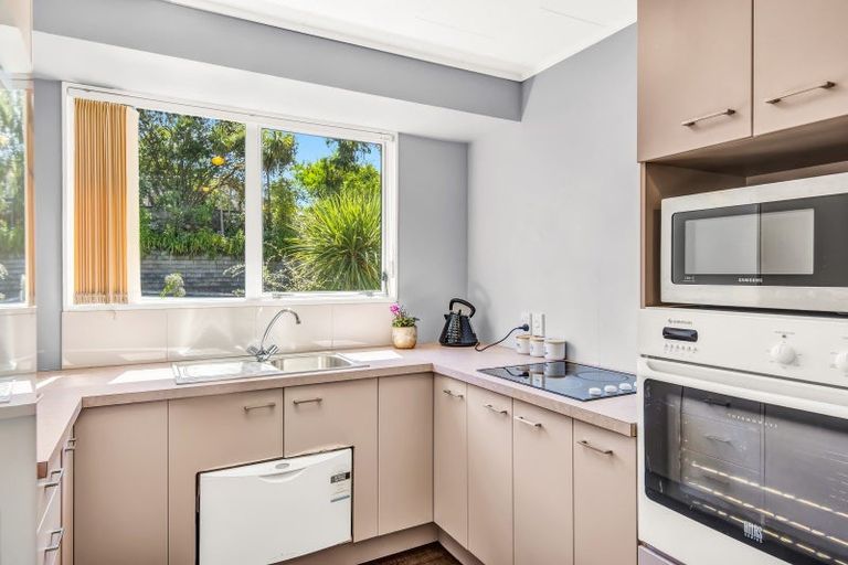 Photo of property in 64 Poplar Avenue, Raumati South, Paraparaumu, 5032