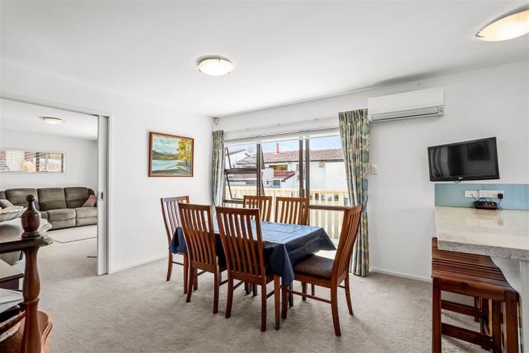 Photo of property in 10 Tatyana Place, Massey, Auckland, 0614