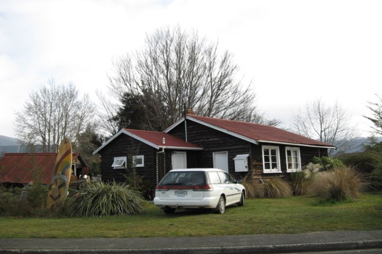 Photo of property in 3 Matai Street, Te Anau, 9600