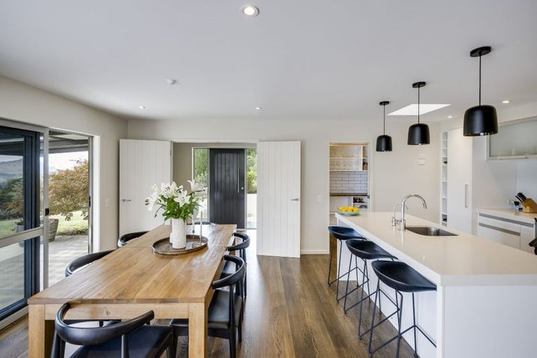 Photo of property in 41 Raratu Road, Kahuranaki, Havelock North, 4295