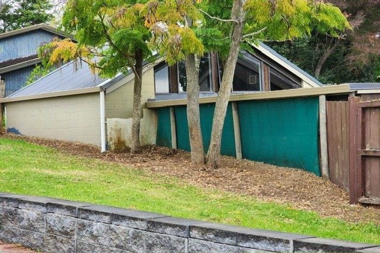 Photo of property in 45 Murvale Drive, Bucklands Beach, Auckland, 2014