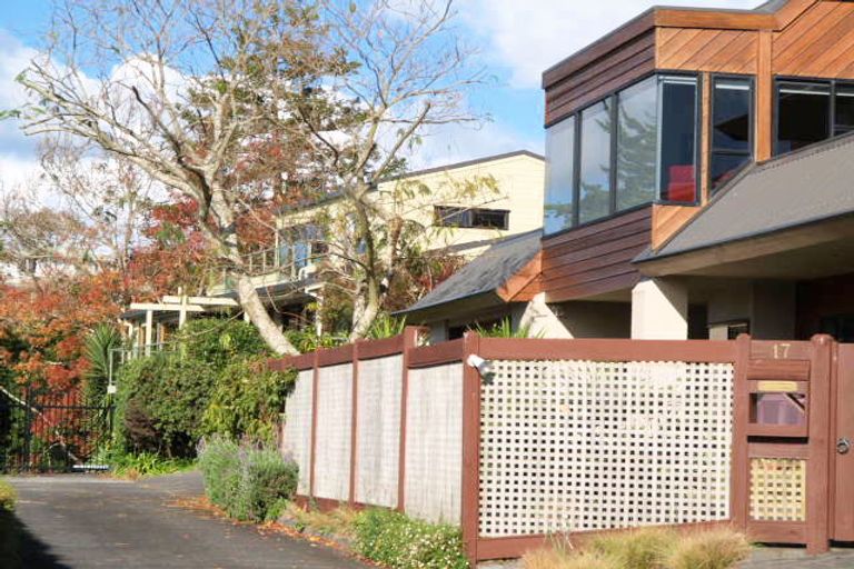 Photo of property in 17a Sea View Terrace, Cockle Bay, Auckland, 2014