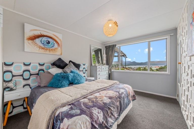 Photo of property in 32-34 Moana View Road, Waikawa, Picton, 7220