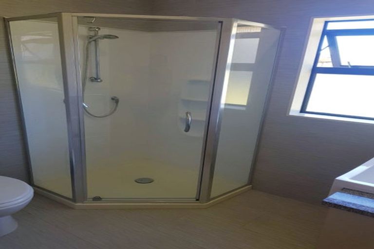 Photo of property in 70 Westgate Drive, Massey, Auckland, 0614