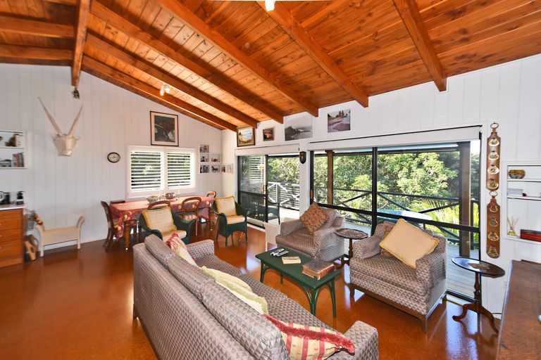 Photo of property in 2/105 Leigh Road, Leigh, Warkworth, 0985