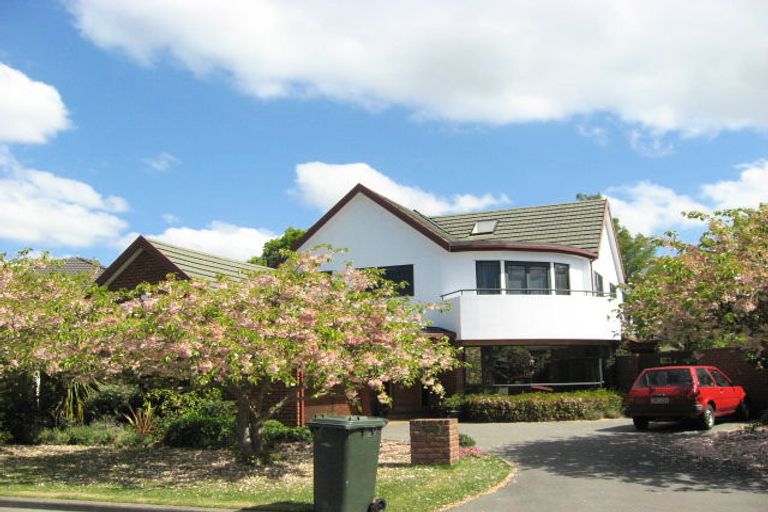 Photo of property in 10 Parkham Drive, Burnside, Christchurch, 8053