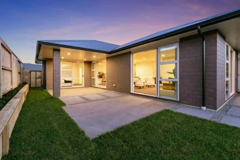 Photo of property in 51 Puhirake Crescent, Pyes Pa, Tauranga, 3112