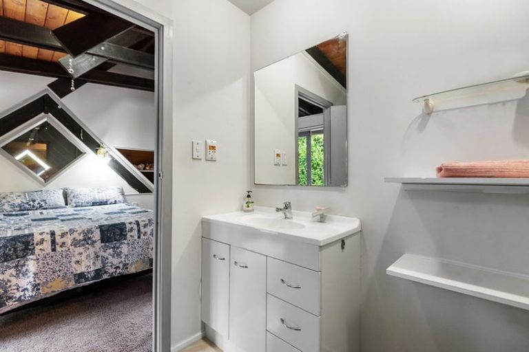 Photo of property in 9 Poplar Road, Stanmore Bay, Whangaparaoa, 0932