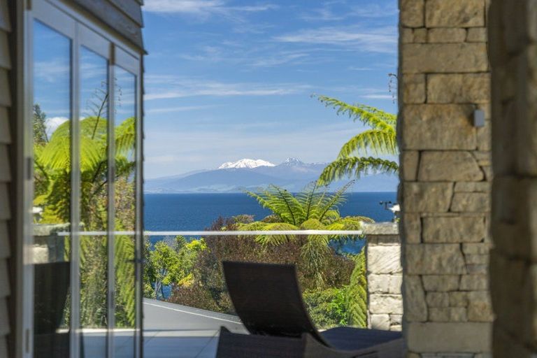 Photo of property in 49 Whakamoenga Point, Acacia Bay, Taupo, 3385