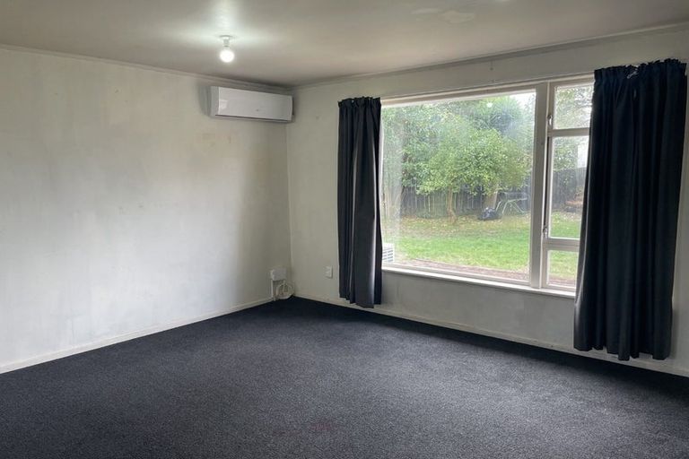 Photo of property in 64 Chichester Drive, Rosehill, Papakura, 2113