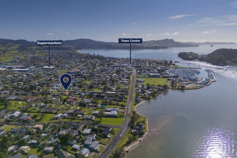 Photo of property in 19 Cobham Lane, Whitianga, 3510