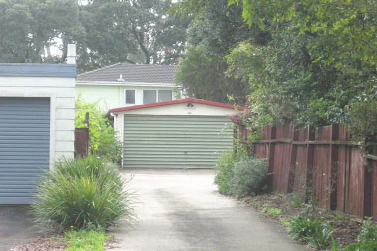 Photo of property in 1/39 Lisa Rise, Half Moon Bay, Auckland, 2012
