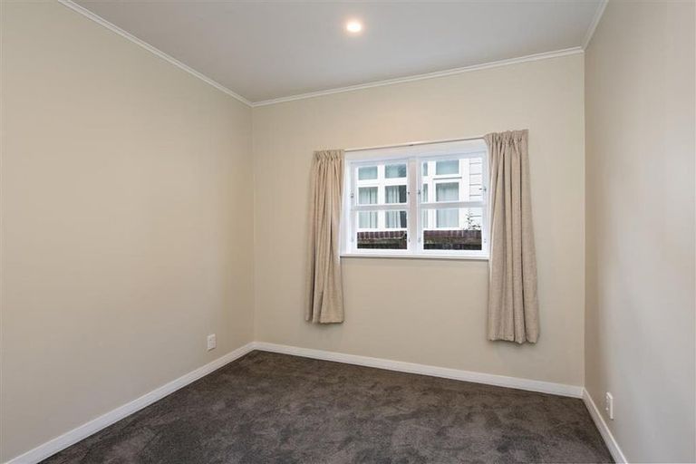 Photo of property in 25 Rintoul Street, Westport, 7825