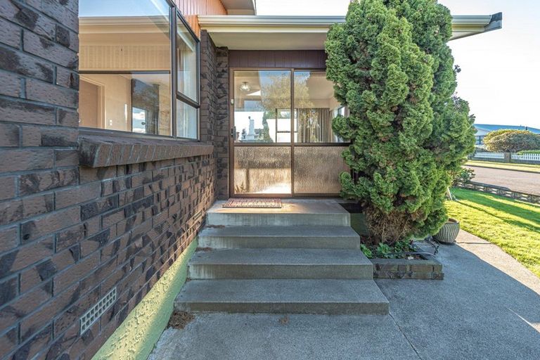 Photo of property in 19 Lindsey Crescent, Springvale, Whanganui, 4501