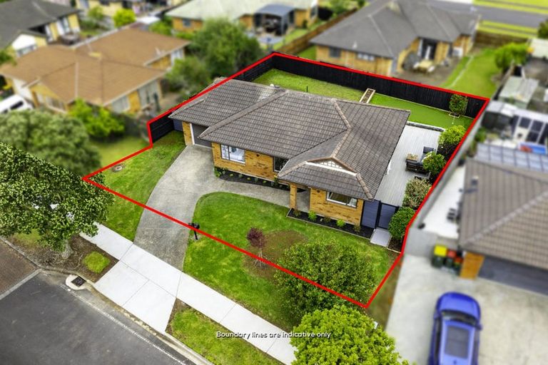 Photo of property in 21 Sandwick Drive, Weymouth, Auckland, 2103