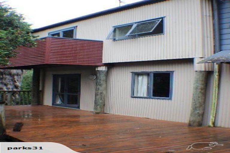 Photo of property in 93 Warner Park Avenue, Laingholm, Auckland, 0604