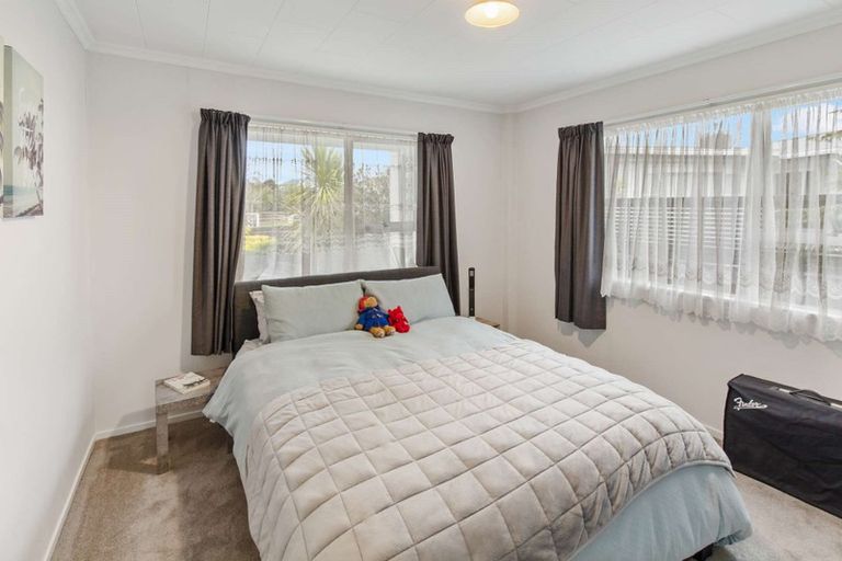 Photo of property in 6 Ajax Place, Highbury, Palmerston North, 4412